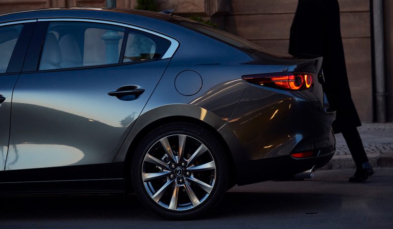 Mazda3: Sport 1.5 L lleno