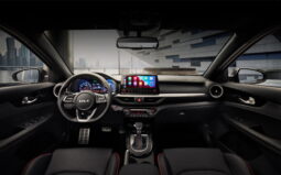 Kia Cerato: Limited AT lleno