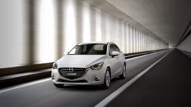Mazda 2 Full