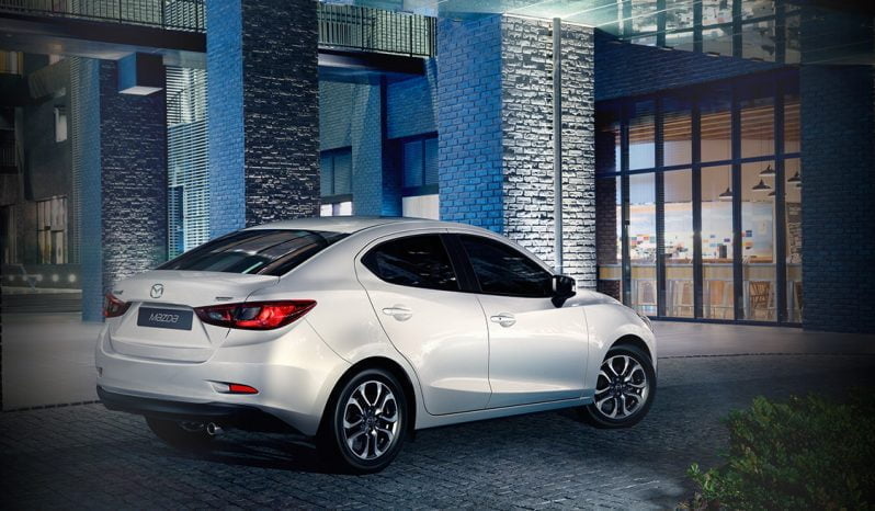 Mazda 2 Full lleno