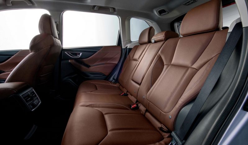 Subaru Forester: Action lleno