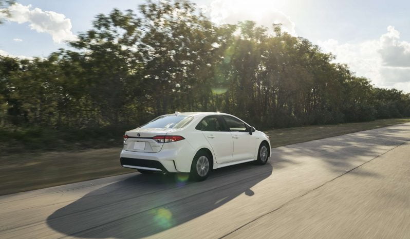 Toyota Corolla Híbrido lleno
