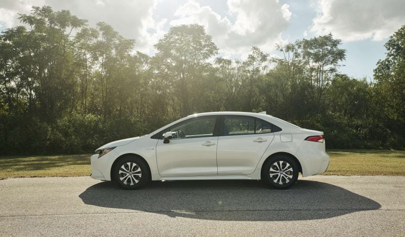 Toyota Corolla Híbrido lleno