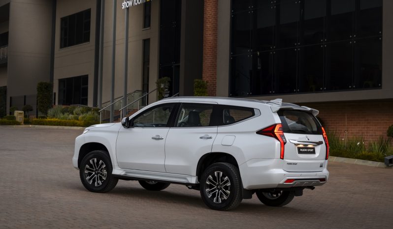 Mitsubishi Montero Sport Premium lleno