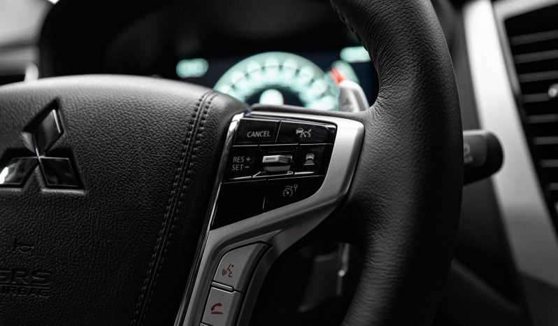 Mitsubishi Montero Sport Premium lleno