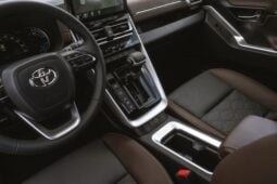 Toyota Innova lleno