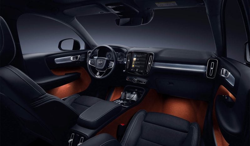 VOLVO XC40 T5 R-Design lleno