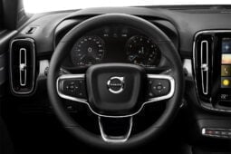 VOLVO XC40 T5 R-Design lleno