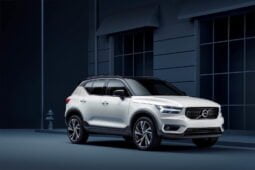 VOLVO XC40 T5 R-Design lleno