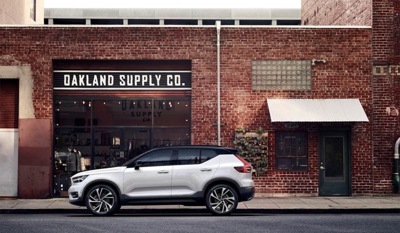 VOLVO XC40 T5 R-Design lleno