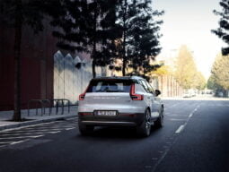 VOLVO XC40 T5 R-Design lleno
