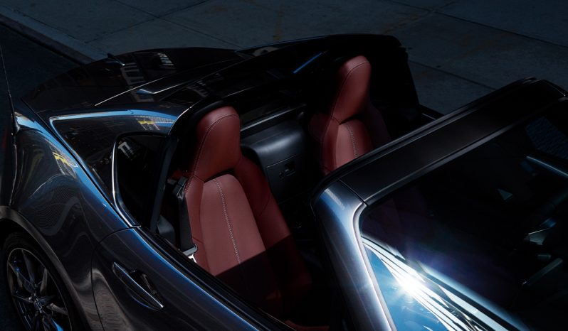 Mazda MX-5 RF lleno