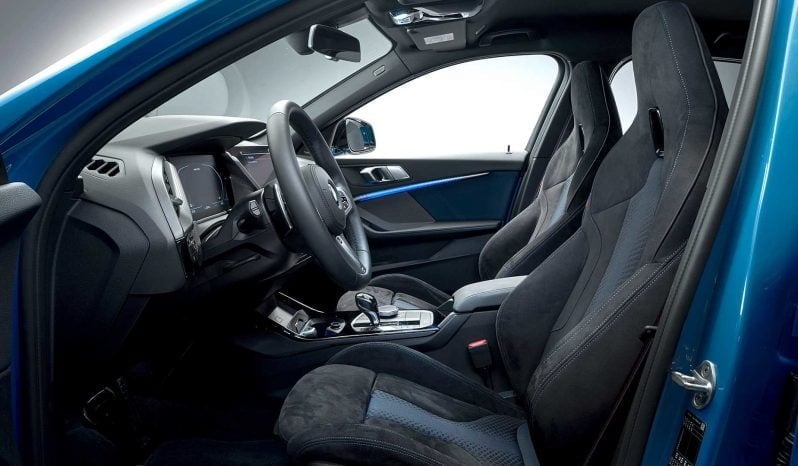 BMW M135i xDrive lleno