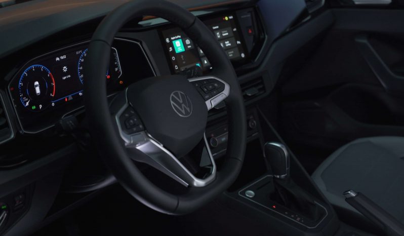 Volkswagen Nivus: Highline Black Style lleno
