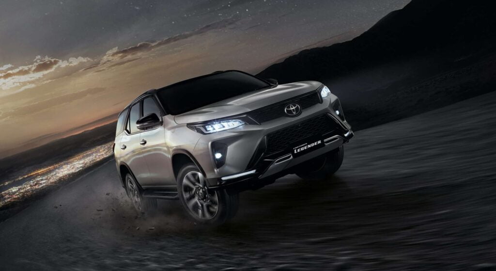 Toyota Fortuner Legender 2021