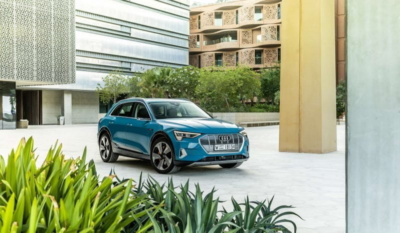 Audi e-tron lleno