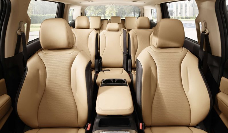 Kia Carnival: Limited lleno