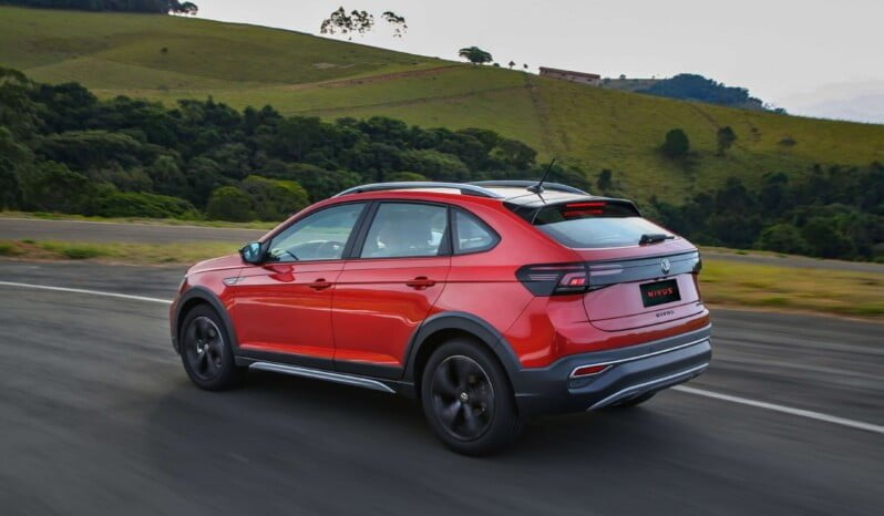 Volkswagen Nivus: Highline Black Style lleno