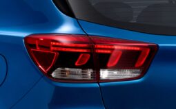 Kia Rio Hatchback: Limited AT lleno