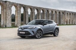 Toyota C-HR Hybrid lleno