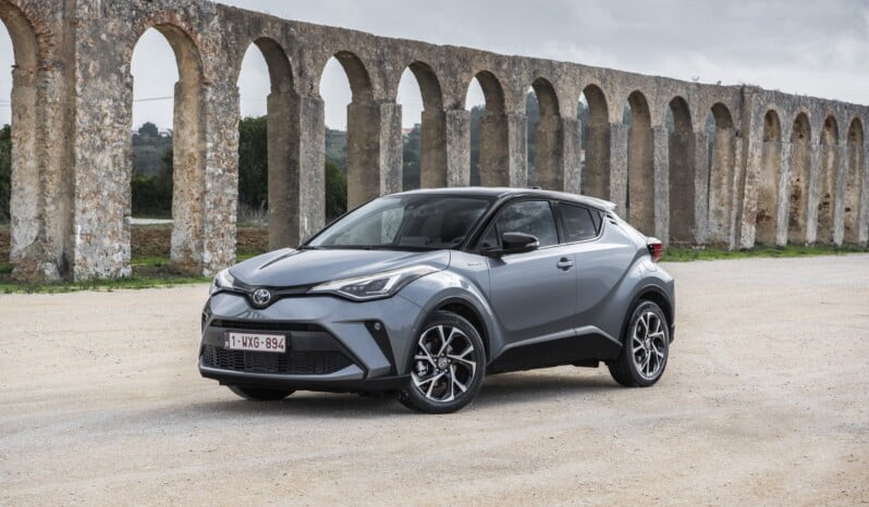 Toyota C-HR Hybrid lleno