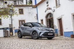 Toyota C-HR Hybrid lleno