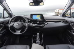 Toyota C-HR Hybrid lleno