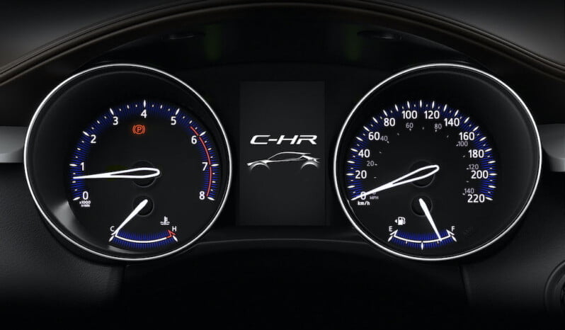 Toyota C-HR Hybrid lleno