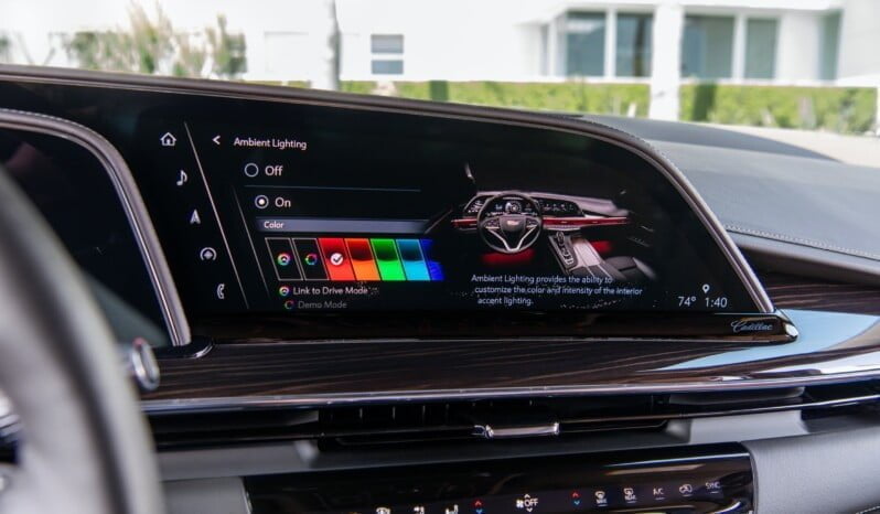 Cadillac Escalade Premium lleno