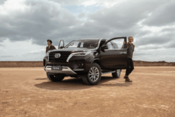 Toyota Fortuner: Intermedia lleno