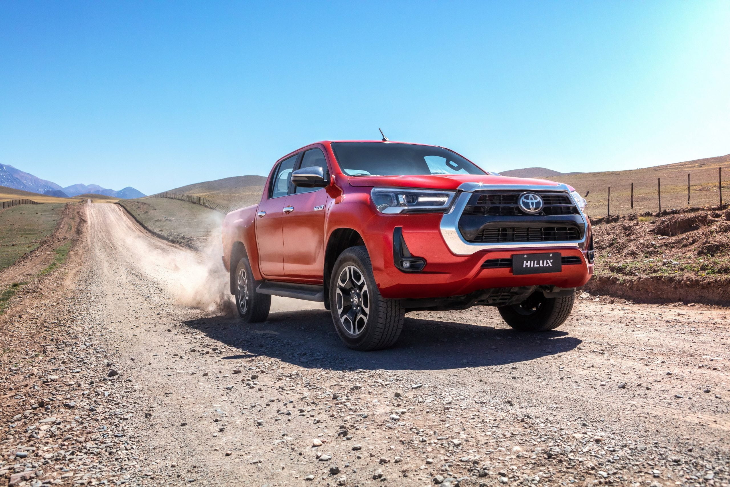 La Toyota Hilux 2021 hace su debut oficial en América Latina, ahora con