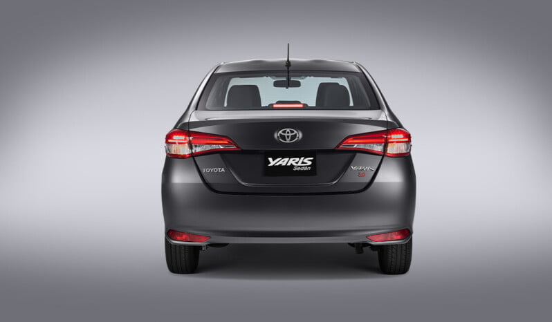 Toyota Yaris Hatchback Manual lleno