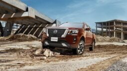Nissan Frontier: Base AT lleno