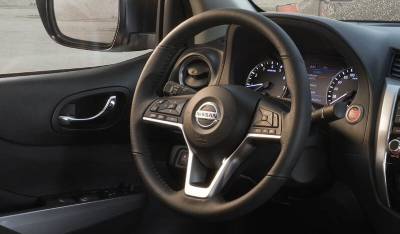 Nissan Frontier: PRO-4X AT lleno