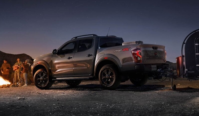 Nissan Frontier: PRO-4X AT lleno