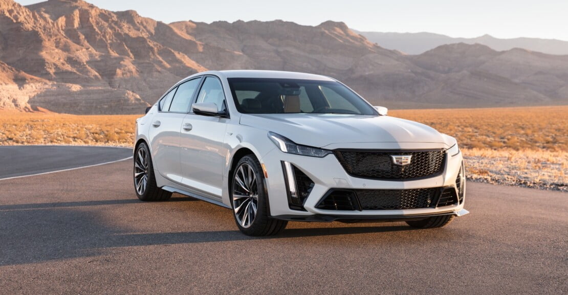 Cadillac CT5-V Blackwing 2022:Unos respetables 668 hp, tracción trasera y caja manual de seis marchas