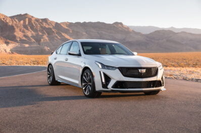 Cadillac CT5-V Blackwing 2022:Unos respetables 668 hp, tracción trasera y caja manual de seis marchas