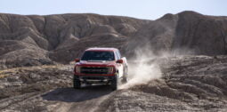 Ford F-150 Raptor lleno