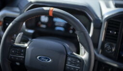 Ford F-150 Raptor lleno
