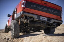 Ford F-150 Raptor lleno