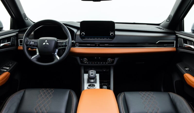Mitsubishi Outlander: H-Line lleno