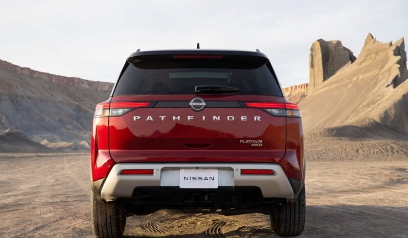 Nissan Pathfinder: Advance lleno