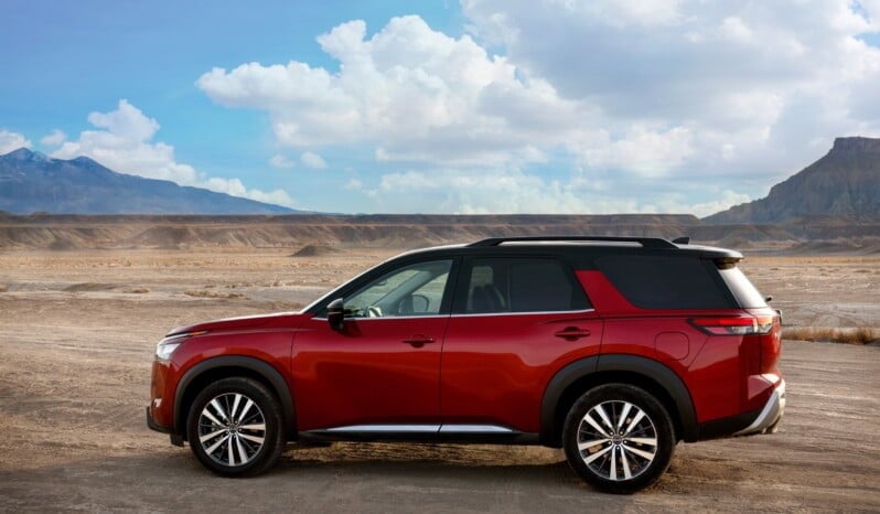 Nissan Pathfinder: Advance lleno