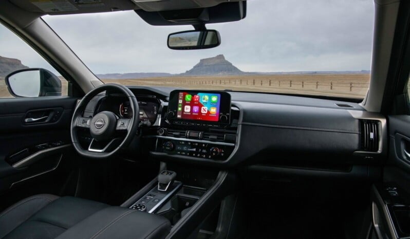 Nissan Pathfinder: Advance lleno