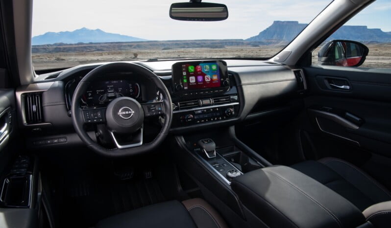 Nissan Pathfinder: Advance lleno