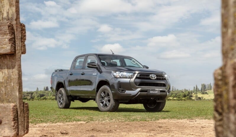 Toyota Hilux: Base AT lleno