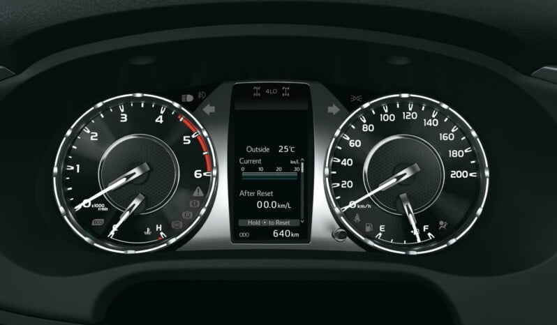 Toyota Hilux: Base AT lleno