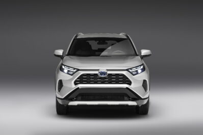 Toyota RAV4: Exterior