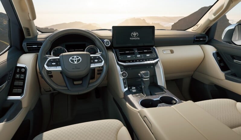 Toyota Land Cruiser 300 ZX lleno