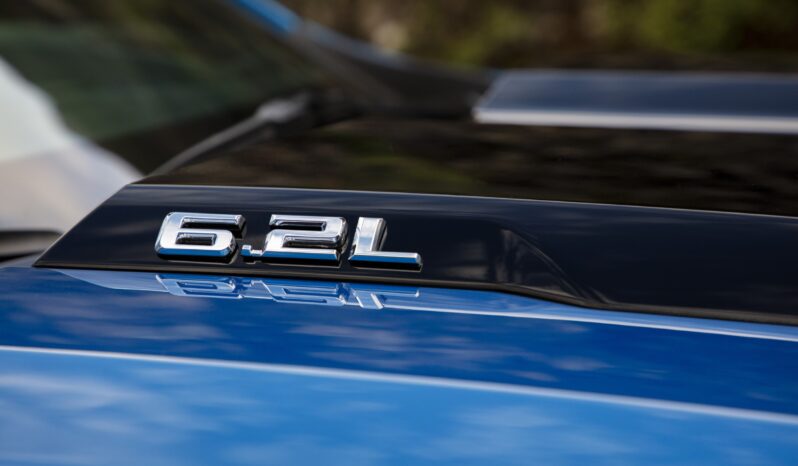 Chevrolet Silverado ZR2 lleno